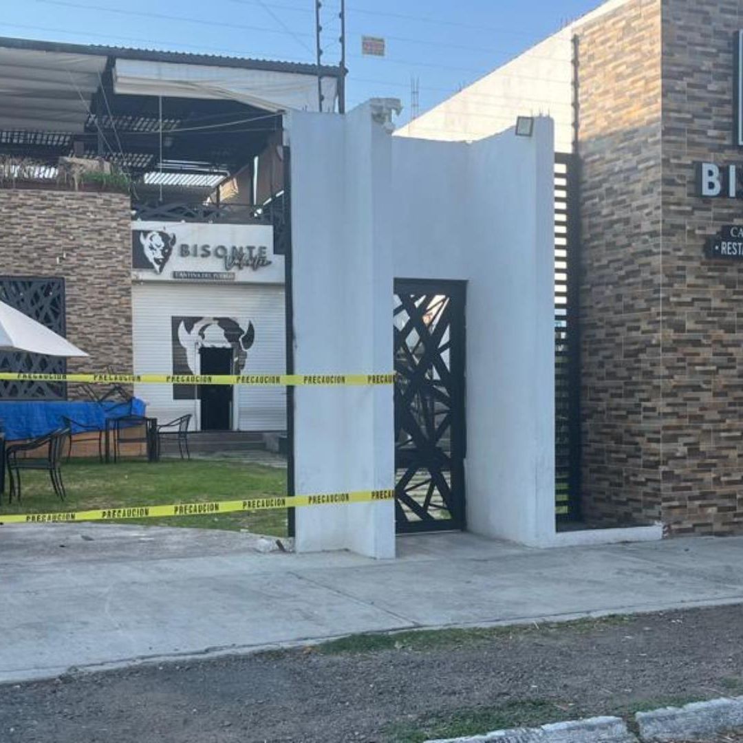 Prenden Fuego a Restaurante tras Ingresar por la Fuerza al Inmueble